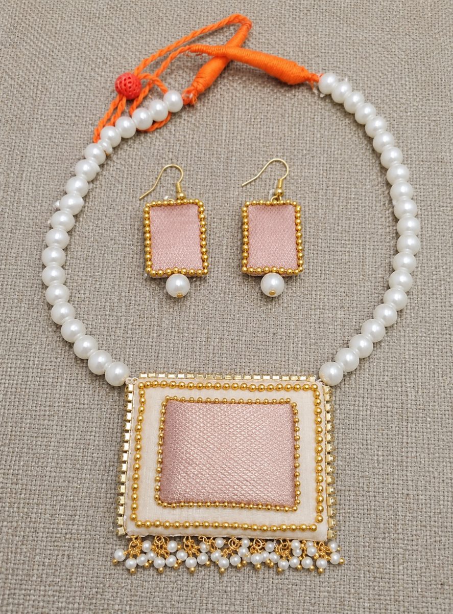 Muga jewelry